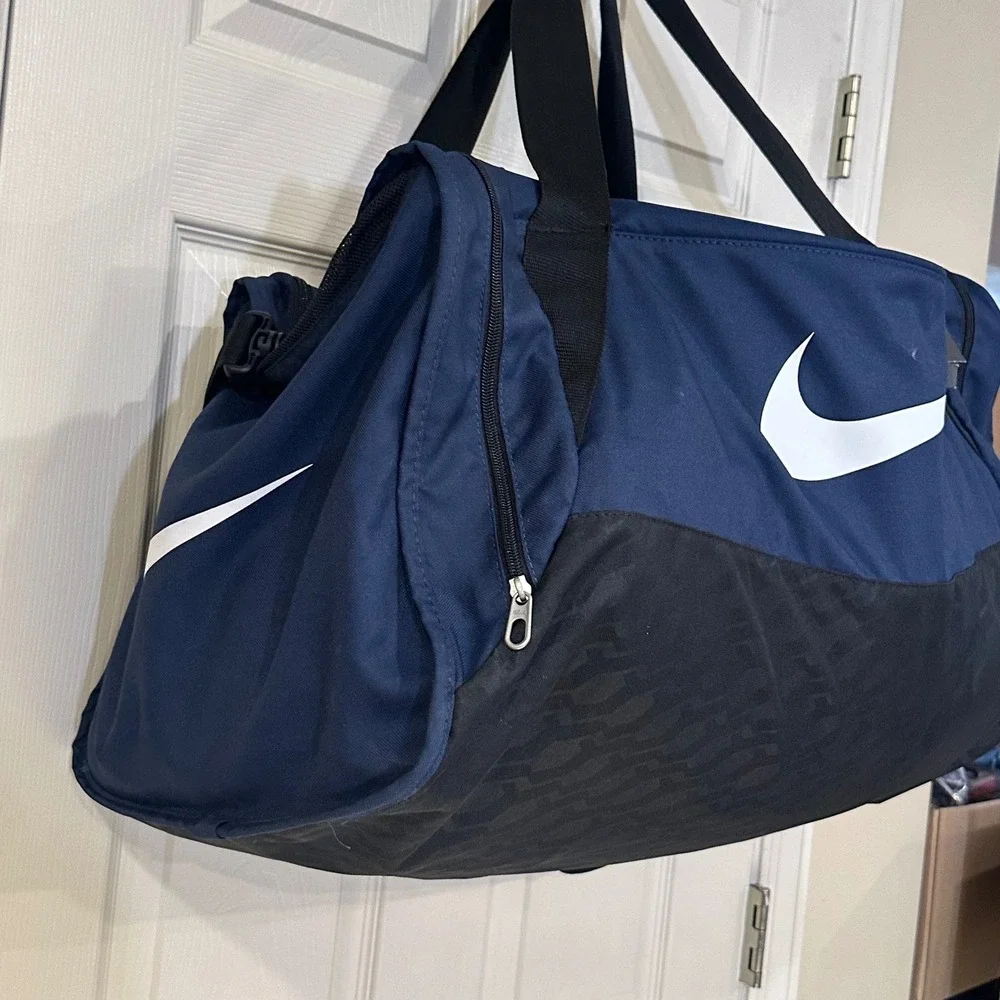 Nike vintage duffle Bag Navy Blue Black Gym Travel Bag Large nwt